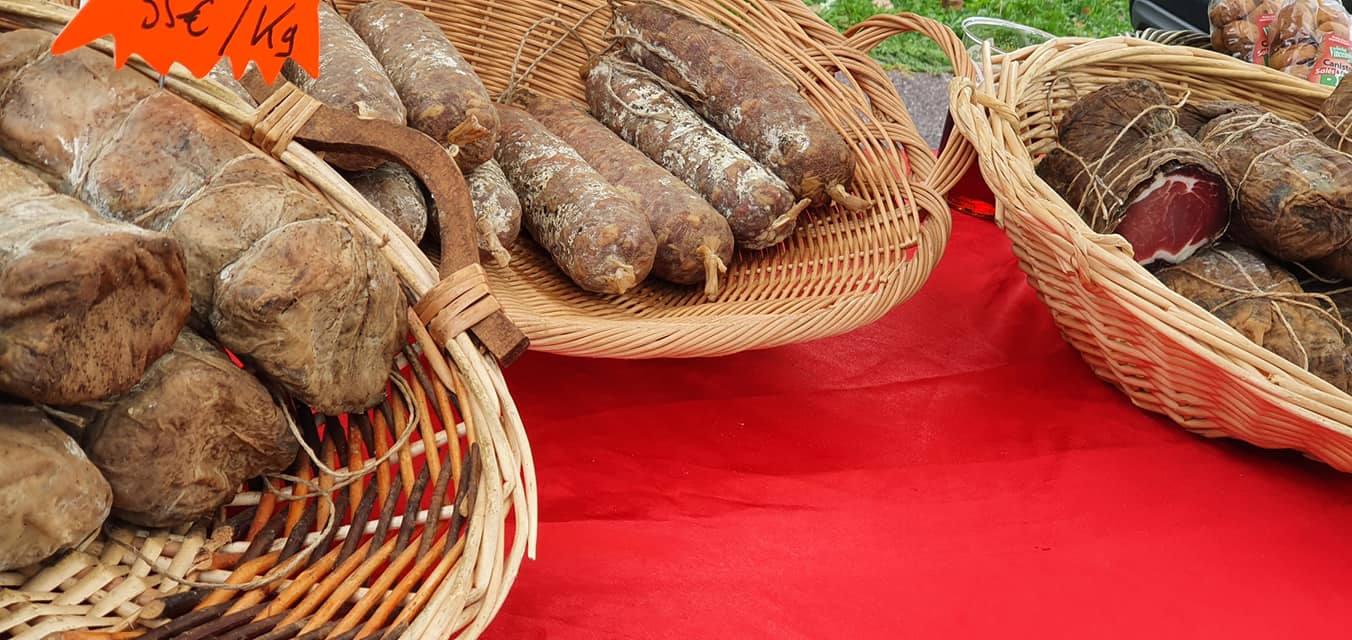 Marché campagnard à Montauville