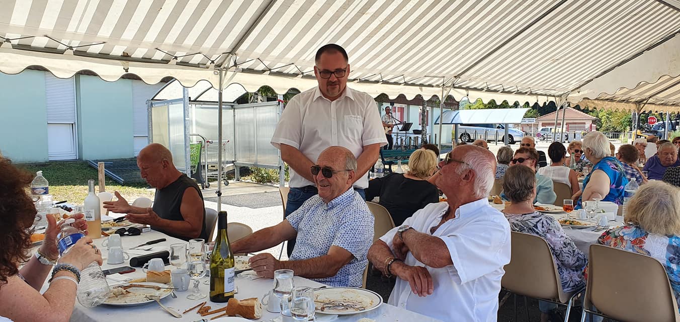 Barbecue à la Résidence Ambroise Croizat de Blénod les Pont à Mousson