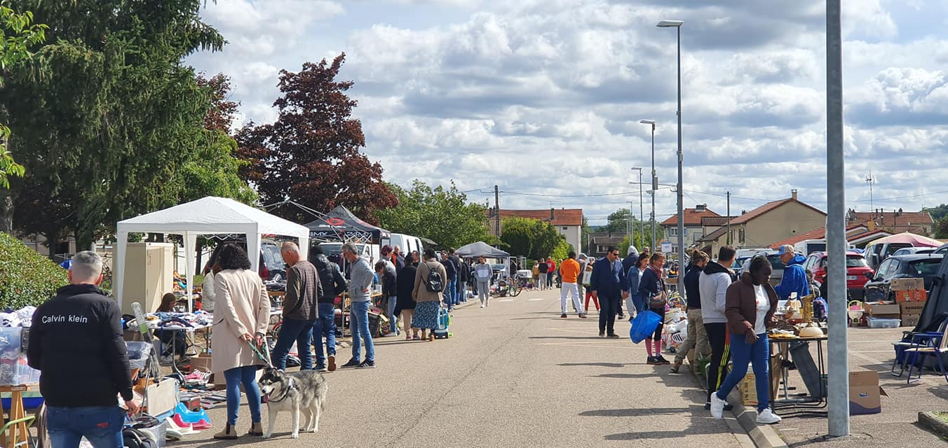 Brocante du COS à Blénod les Pont à Mousson