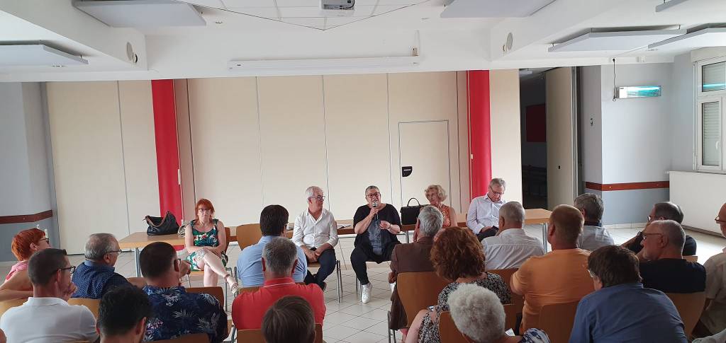 Réunion pour les élections sénatoriales à&nbsp;Lesménils